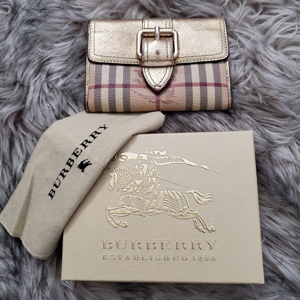 BURBERRY Haymarket Gold with Buckle Check Wallet